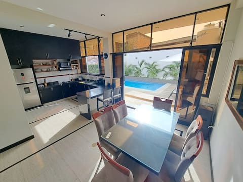 House with a private pool in Tarapoto