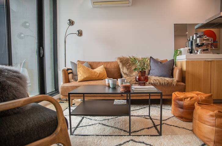 Laneway Luxury with City Views