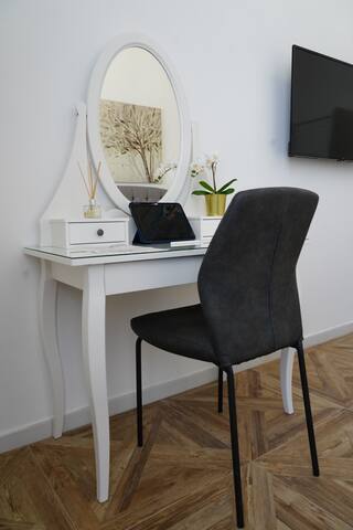 HLH for groups and families near the Colosseum gallery image 5