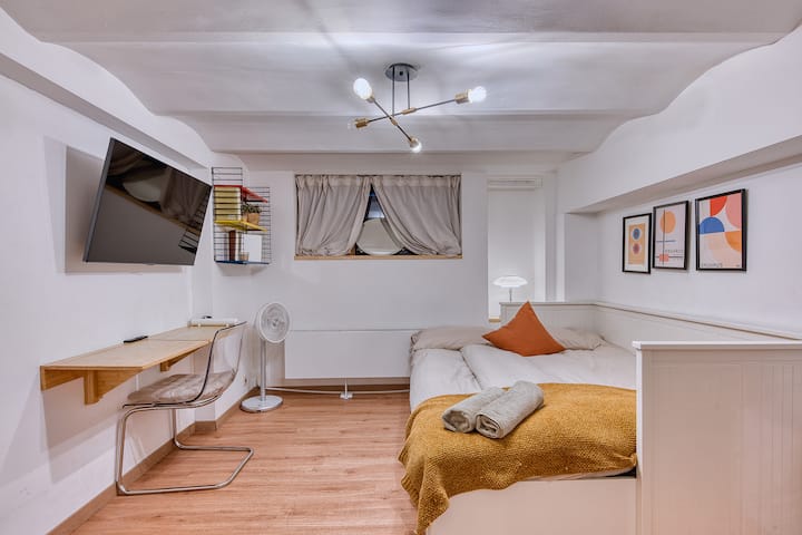 საძინებელი 4