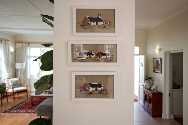 Quiet Location In Charming Rondebosch, With Pool gallery image 5