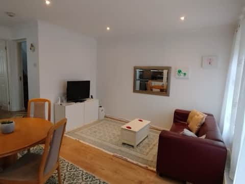 Successful Airbnb property: The Little Guest House in Bracknell Forest