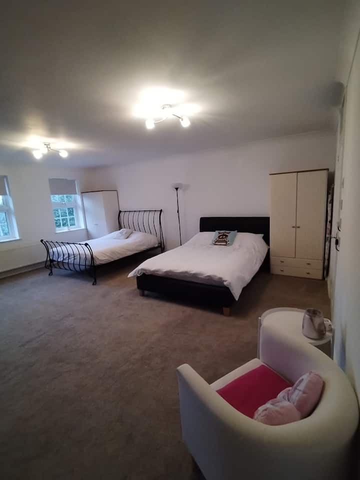 غرفة النوم 2