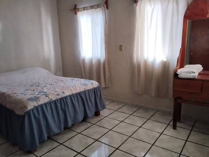 Bedroom 5, double bed