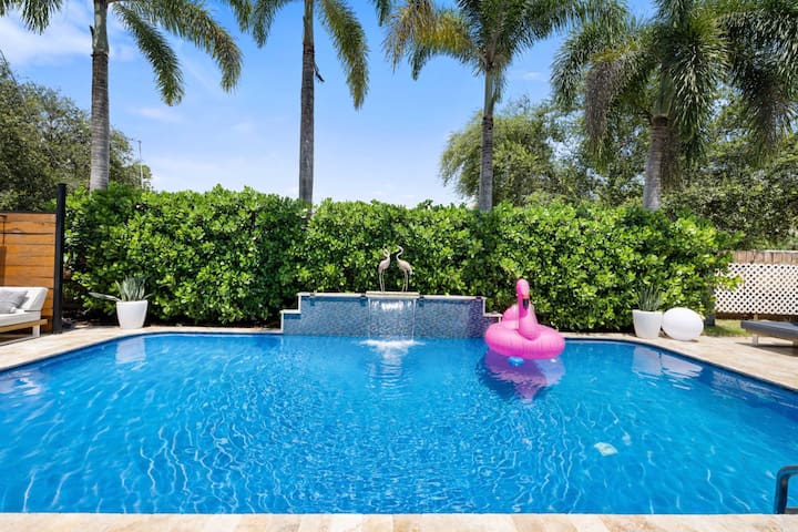 Heated Pool! HotTub-FirePit-PuttngGrn-N64-IceBath!