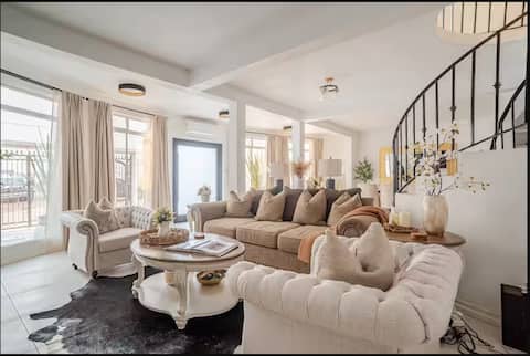 Top Airbnb: Stunning House with Spectacular Ocean View! in Playas De Rosarito