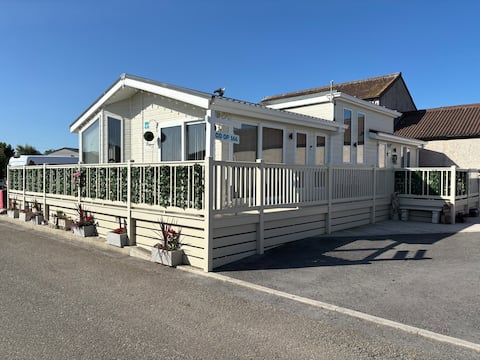 Hot Tub Lodge North Wales