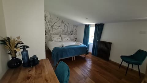 Charming family room - Hôtel de Rozan