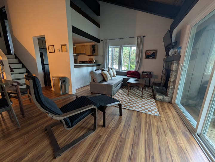 Tahoe Cabin: Pool, Hot Tub, Workspace - Lac Tahoe
