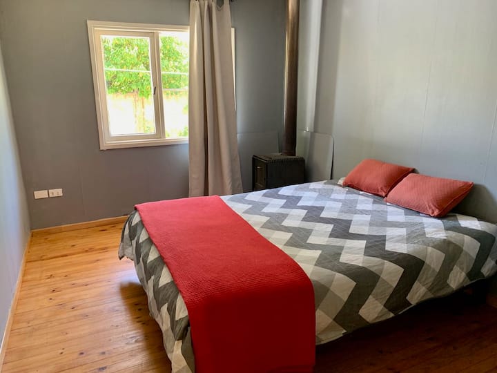 საძინებელი 1