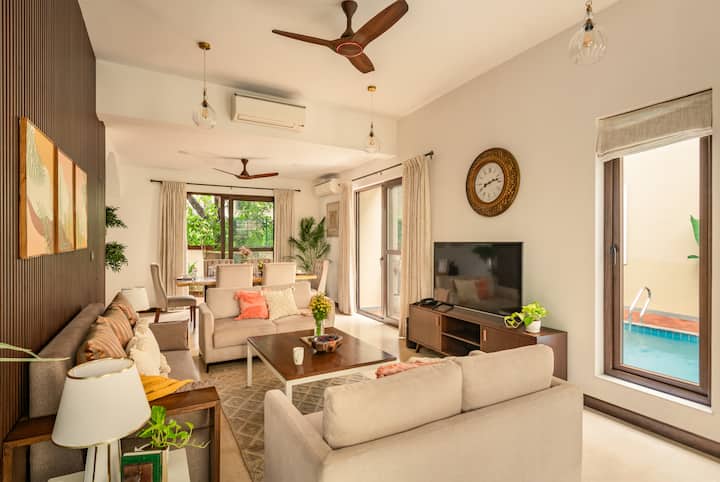 Living room image 3