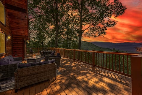 Heavenly Views Cabin cabin in Sevierville - Photo 1