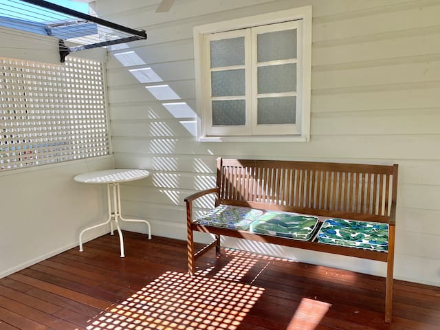 Fab 4 bedroom clean & comfy – owner operated gallery image 3