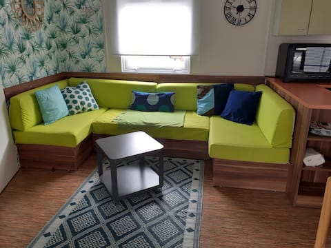 Top Airbnb: Just like home, beds made + all home linen in Grandcamp Maisy