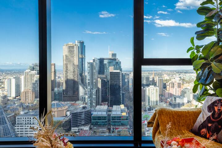 Best CBD 3 Queen beds 1sofa bed gallery image 2