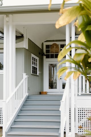 Stylishly renovated home. Peaceful, views and AC.