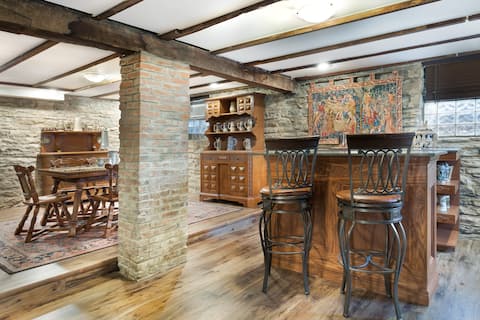 Cellar Apartment (Bierkeller)
