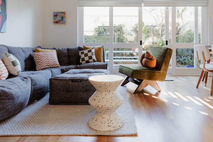 Darlington  Mid-century Charm - Sydney