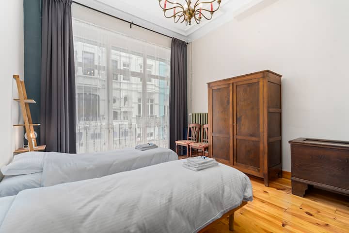 საძინებელი 1