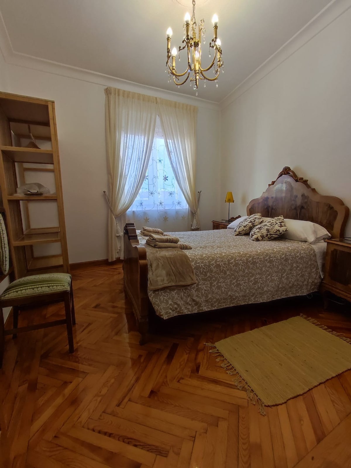 غرفة النوم 2