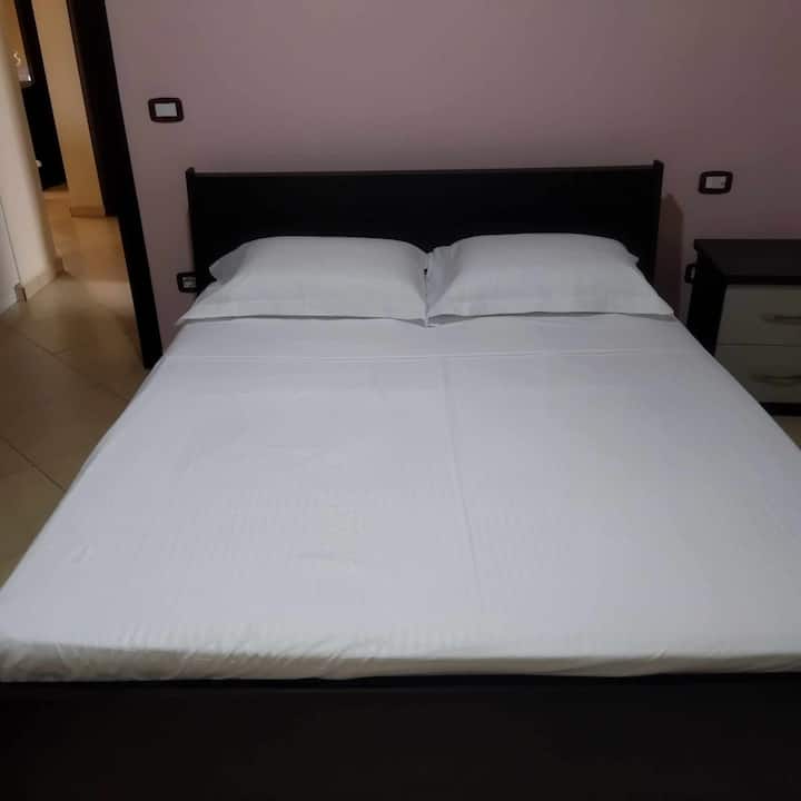 საძინებელი 1
