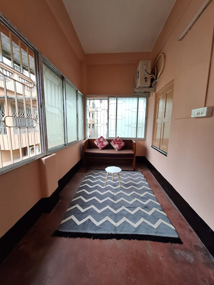 Airport 3 Km • Private 1-bhk• Kitchen•ac•tv•wi-fi - Calcutta