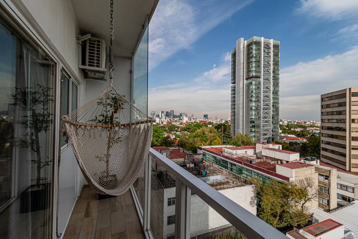 COZY & Safe! A/C 2-floor 500Mbps Pool Gym Condesa gallery image 4