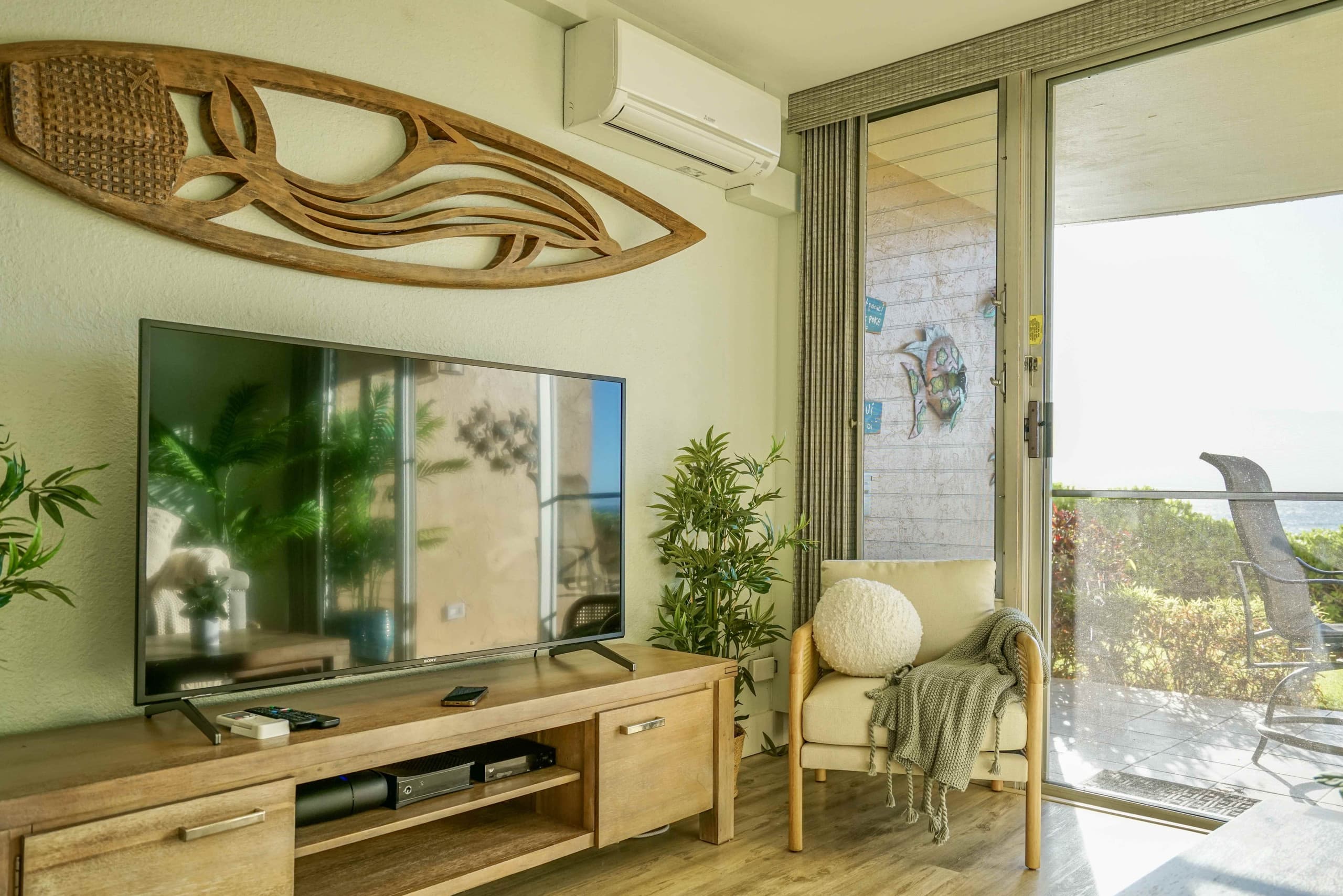 Condo in Wailuku · ★4.96 · 1 bedroom · 2 beds · 1 bath - Image 4