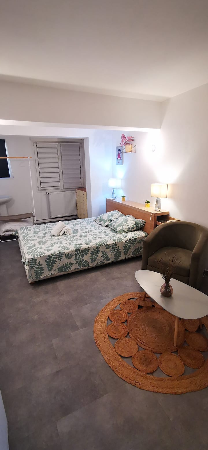 غرفة النوم 2