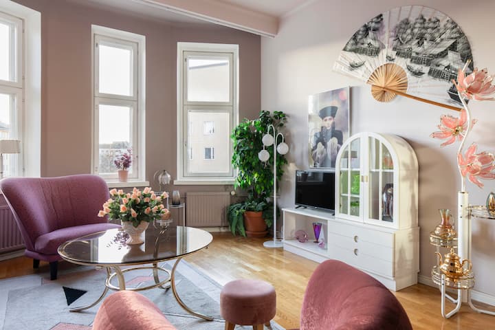 Lovely Vintage Suite, Elämyksellinen, Autohalli - Helsinki