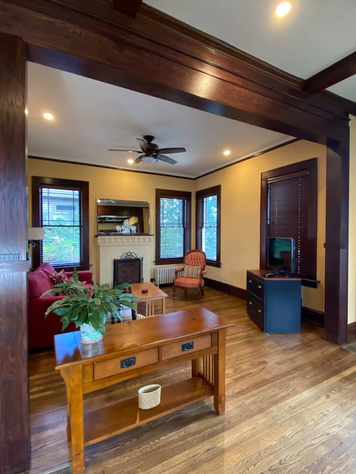 House On Main - Brevard, NC
