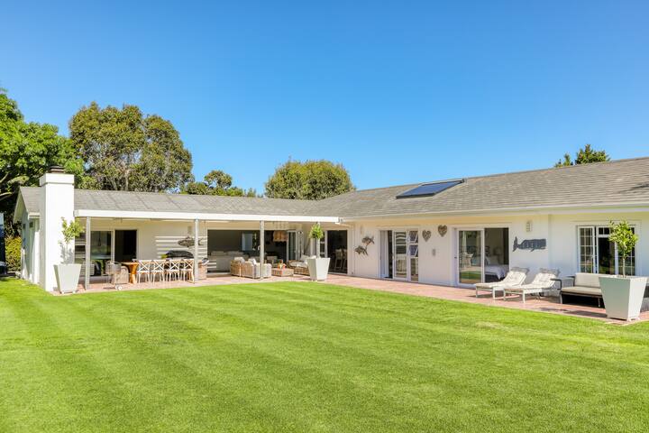 Family-Friendly 4-Bedroom Home in Constantia gallery image 2