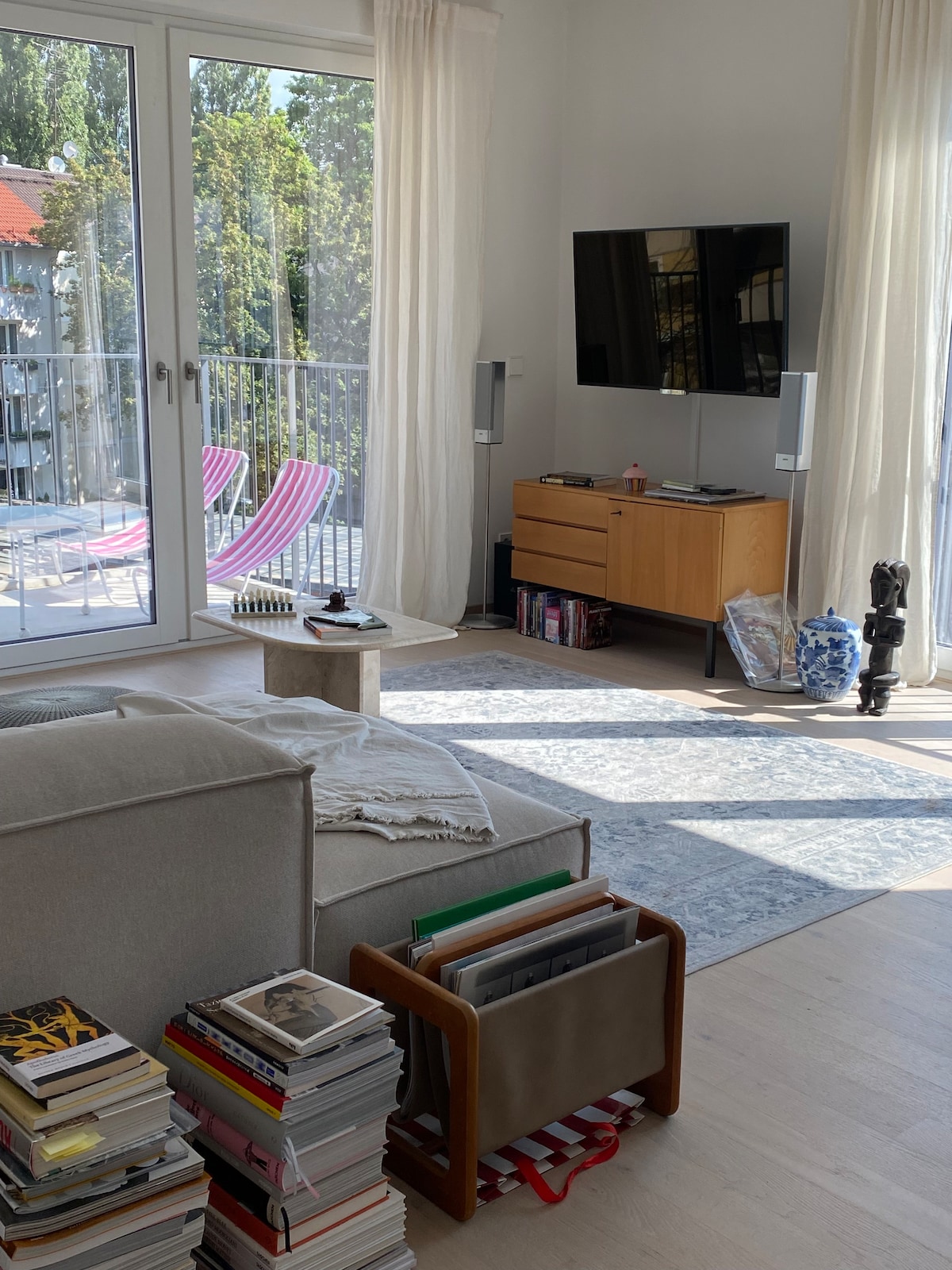 Erfolgreiche Airbnb-Immobilie: Stylish Isar apartment central in Untere Au