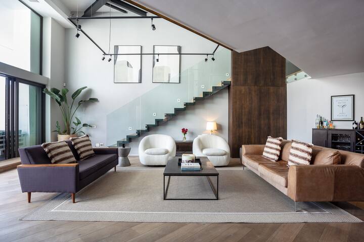 Luxury Penthouse | Private Pool + Workspace gallery image 5