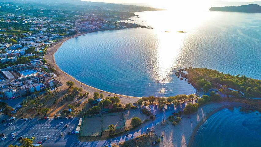 Walk to Beach (150m) & Near Chania / Private Pool gallery image 5