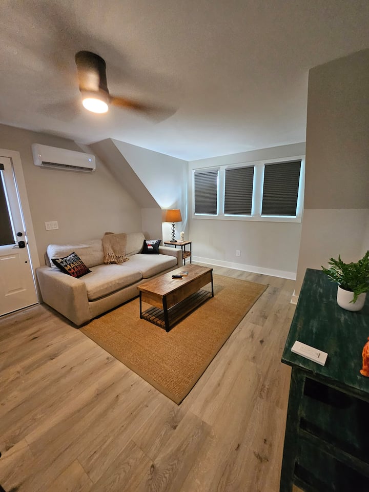Charming 1 Br Carriage House Near Marietta Square - Marietta