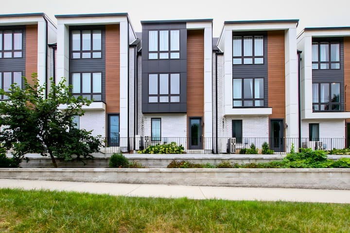 Prime Nashville Getaway | Near the Airport