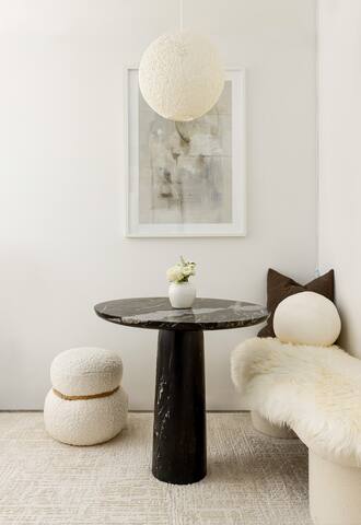 Chic 3 Bed 2 bath | Near Central Park | Quiet | gallery image 3