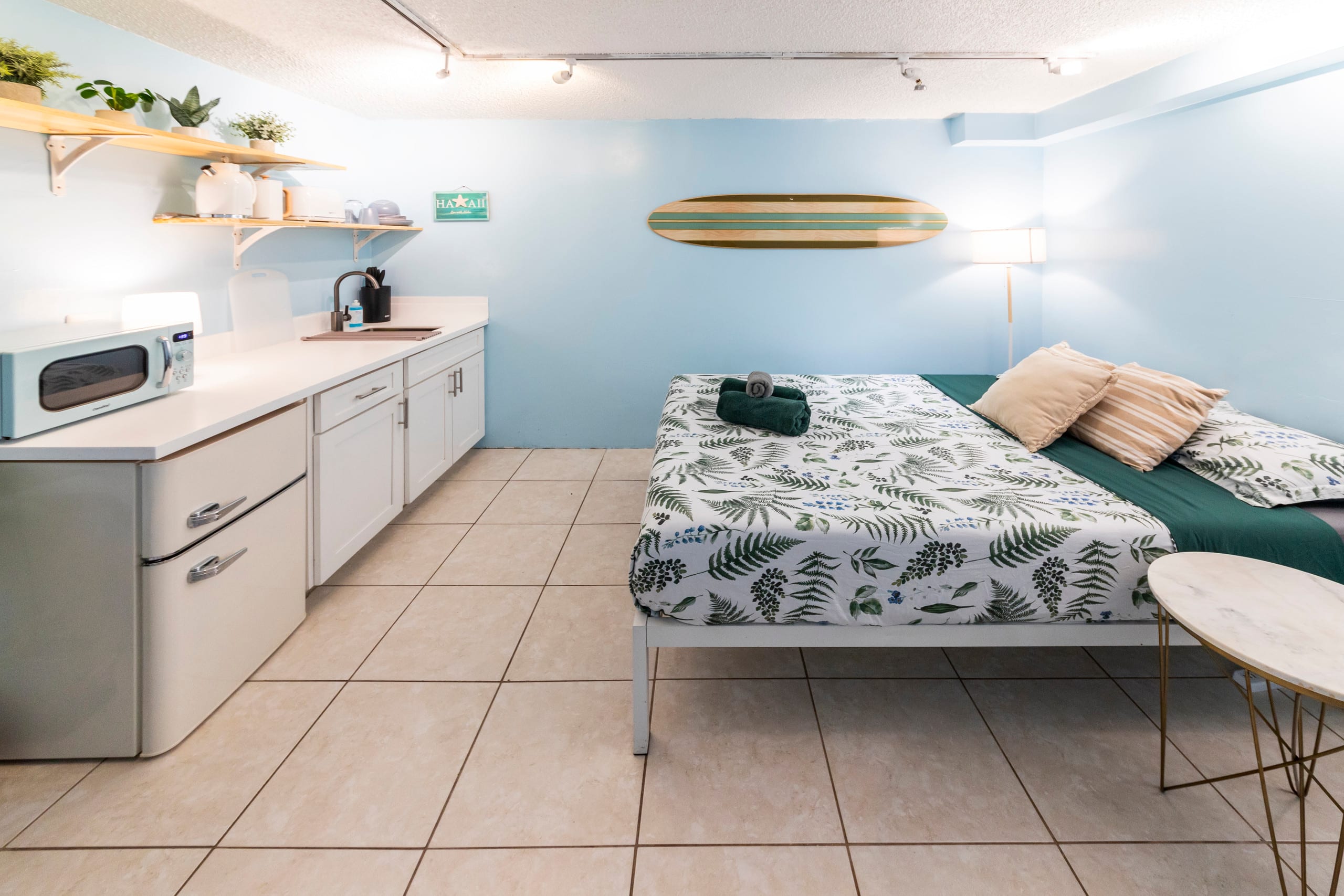 Condo in Honolulu · ★4.9 · Studio · 1 bed · 1 bath - Image 14