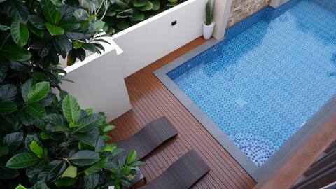 Villa ALEZO @ Vimala Hills (Modern Private POOL)
