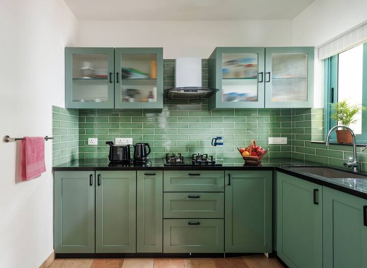 Full kitchen image 3