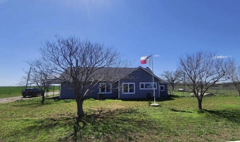 Ranchette | Pet Friendly | Fenced Yard | Sleeps 12