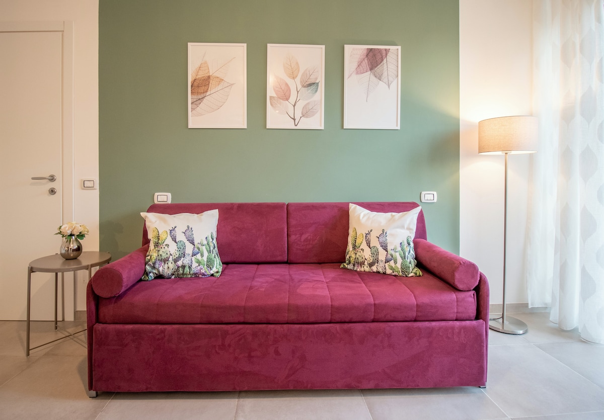 Successful Airbnb property: GreenHouse Suite, near Metro A in Roma