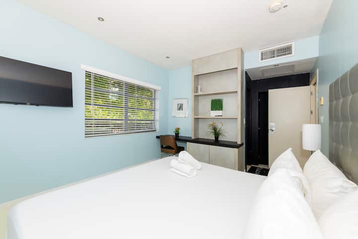 Family 2 Bedroom On 5th Parking - Miami Beach