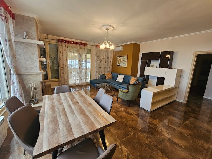 Luxurious 3br Penthouse W/beachview Wi-fi Ac - Saranda