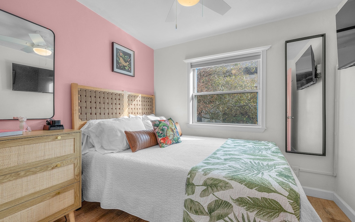 The bedroom features a plush and inviting queen-sized bed, adorned with soft linens and pillows to ensure a restful night's sleep.  Blackout Cordless Cellular Shades, Honeycomb Pleated Shade Insulation Room Darkening Blinds for a good night's rest.