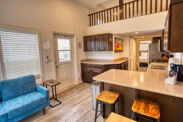1 Bedroom Tiny Home W/ Loft -No Pets - Coachella, CA