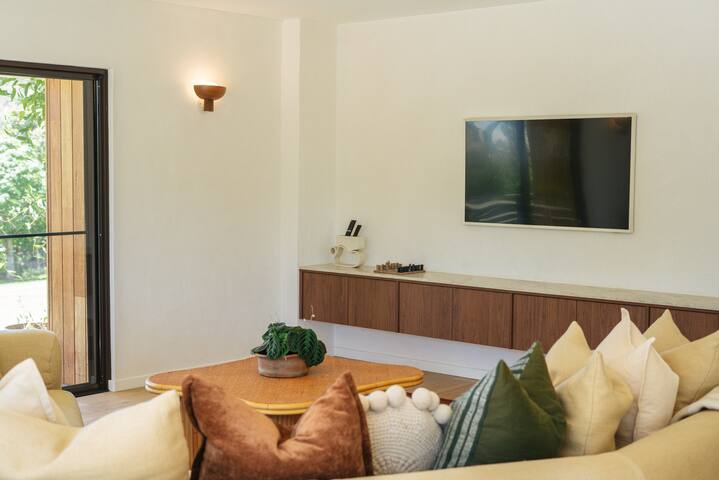 Flow at Fernleigh gallery image 5