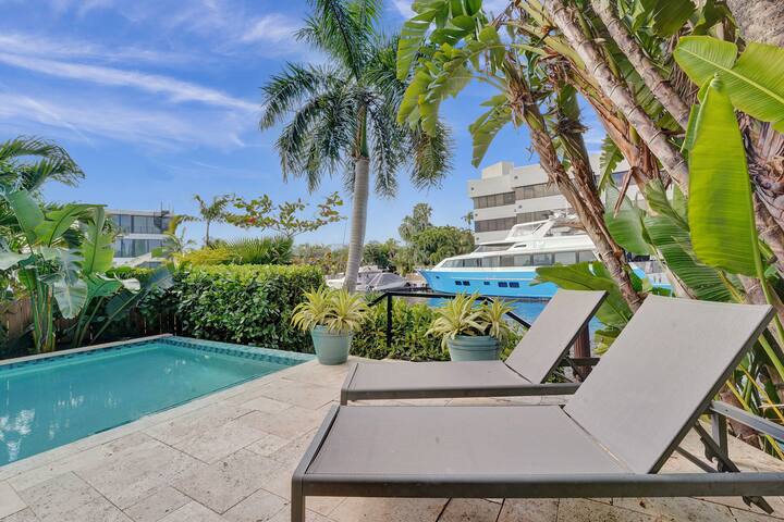 LAS OLAS Poolside Palms w/ DOCK [5 BD/4.5 BTH] gallery image 5