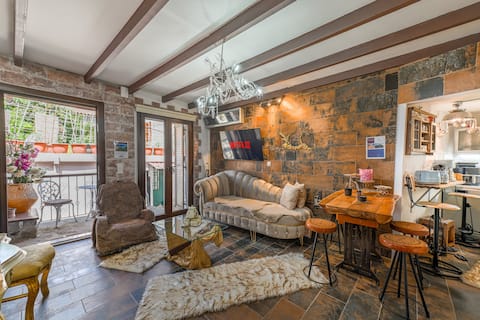 Mcm Luxury & Traditional house